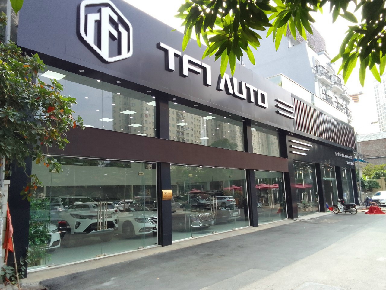 Dự án thi công nhôm kính, cửa tự động TF1 AUTO, Tây Hồ, Hà Nội