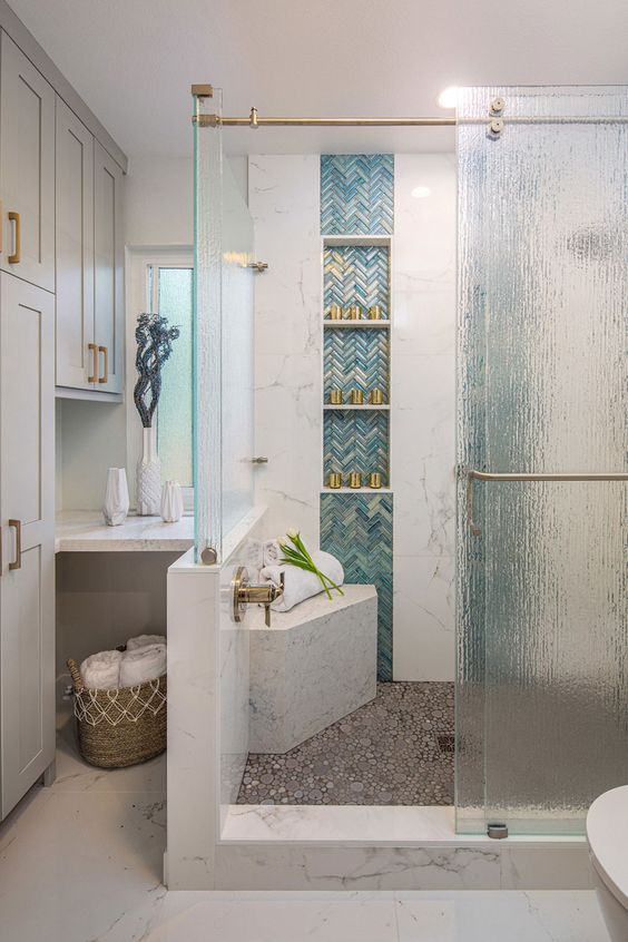 Phòng tắm kính mở lùa 10*30